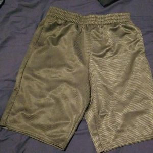 Boys basketball shorts 14-16(XL)